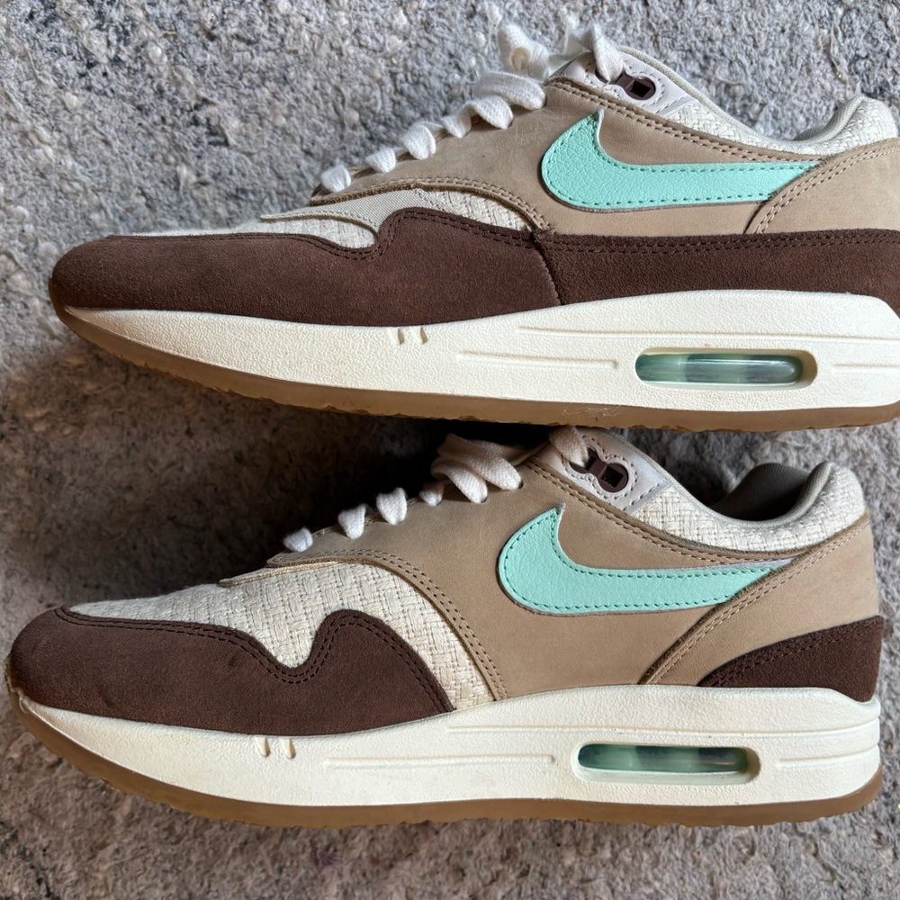 Nike Brown and Green Sneakers with Air Max Comfort
